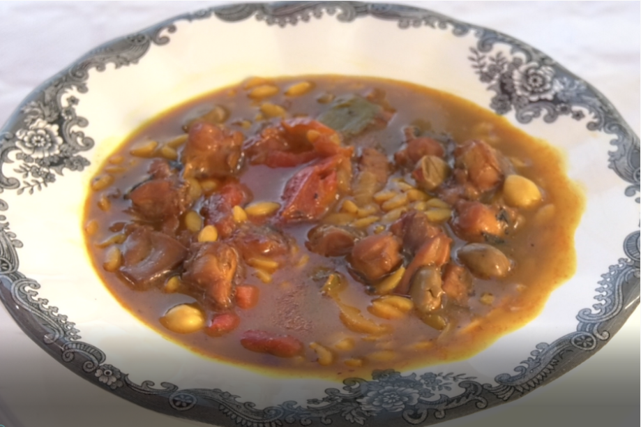 Ensalada de aguacate y pepino con Gurullos con pulpo.